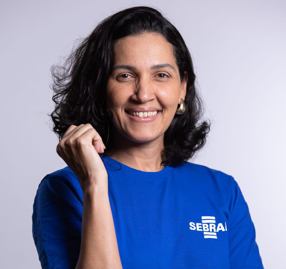 Mona Paula Nóbrega